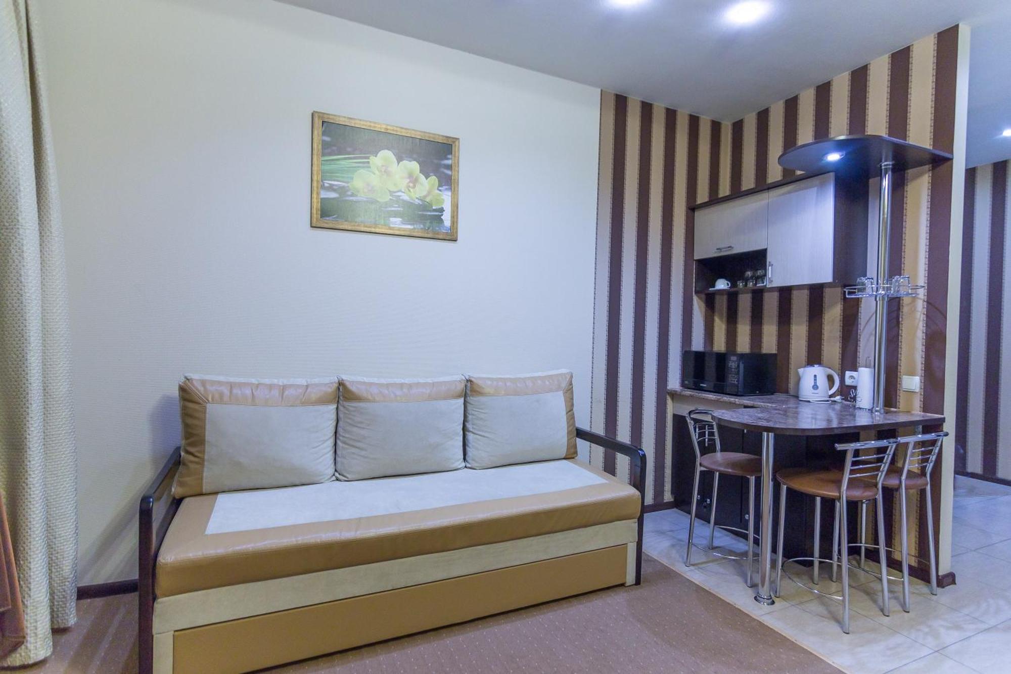 Siesta Hotel Harkiv Dış mekan fotoğraf
