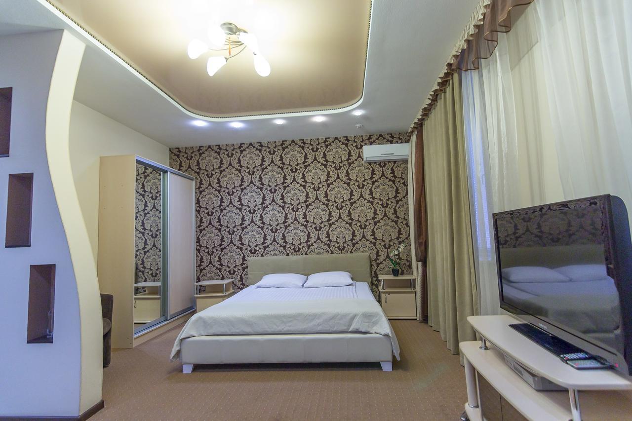 Siesta Hotel Harkiv Dış mekan fotoğraf