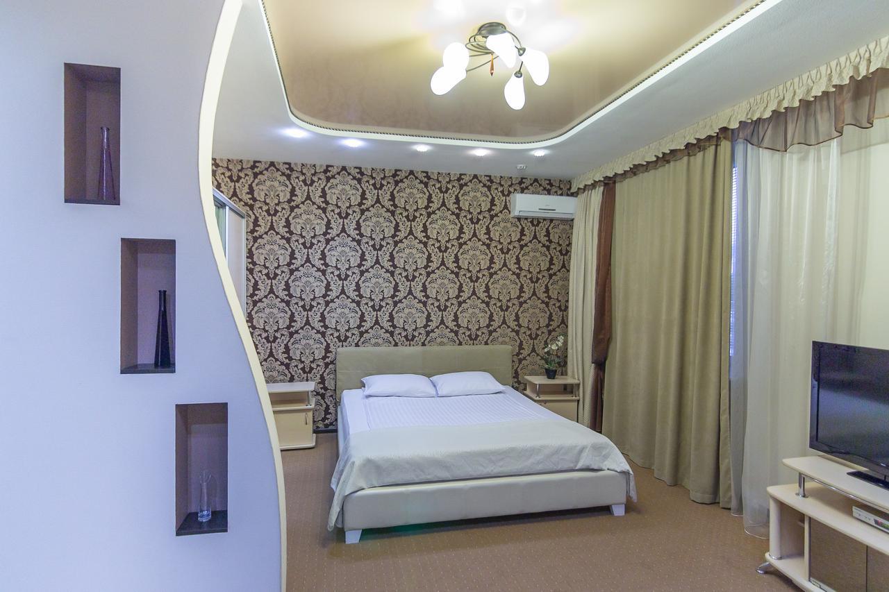 Siesta Hotel Harkiv Dış mekan fotoğraf