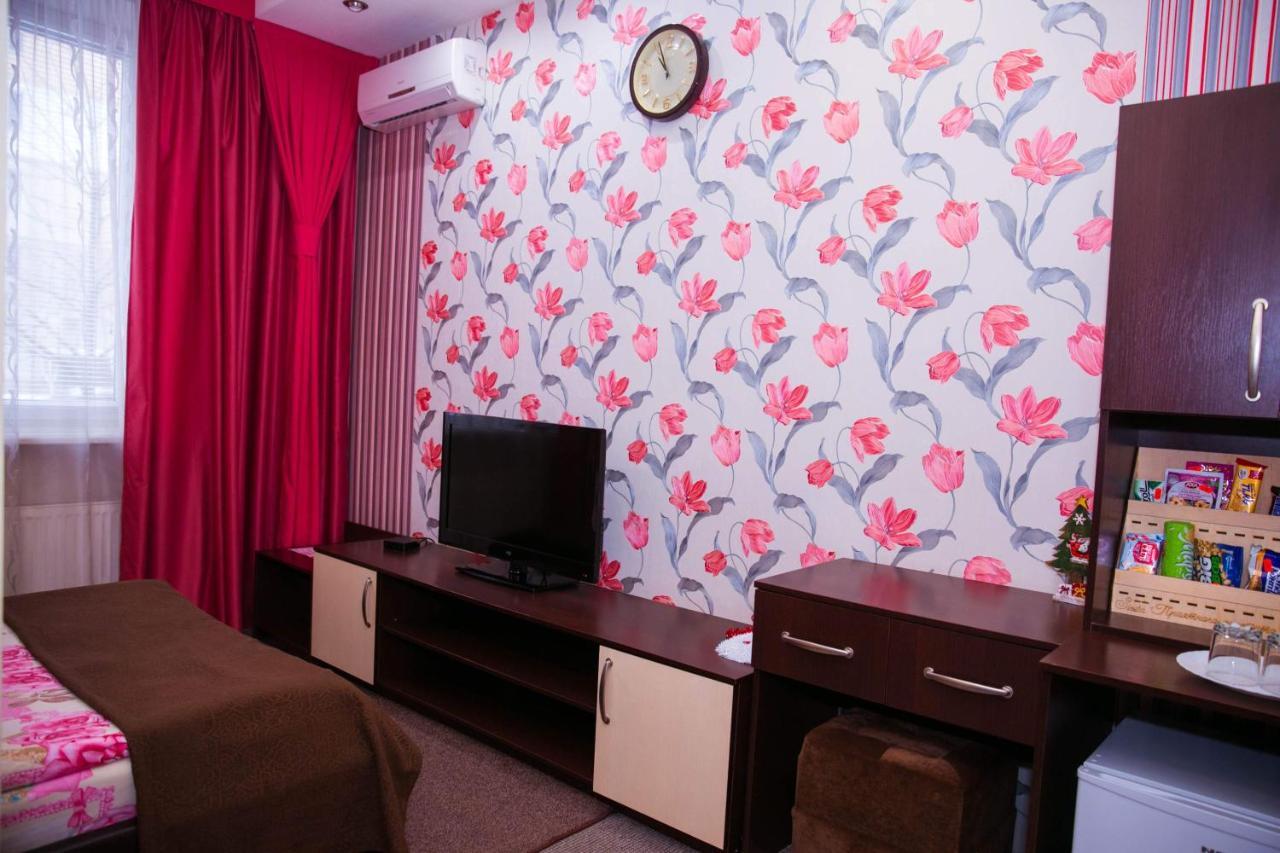 Siesta Hotel Harkiv Dış mekan fotoğraf