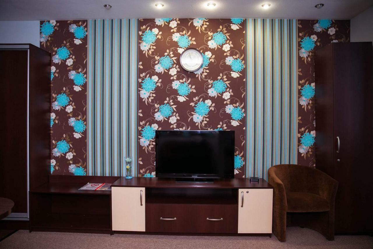 Siesta Hotel Harkiv Dış mekan fotoğraf