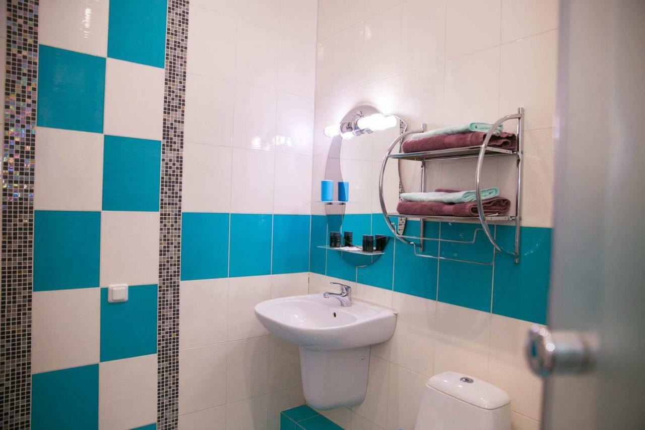 Siesta Hotel Harkiv Dış mekan fotoğraf