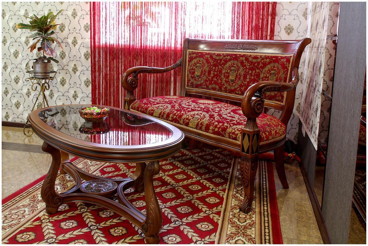 Siesta Hotel Harkiv Dış mekan fotoğraf